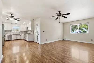 158 E Coolidge Avenue, Modesto, CA 95350 - Photo 4