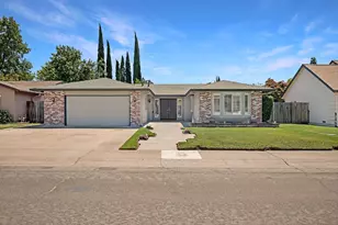 8146 Caribbean Way, Sacramento, CA 95826 - Photo 34