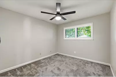 6820 Arabella Way, Sacramento, CA 95831 - Photo 32