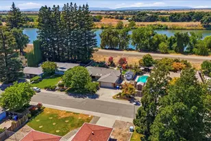 6820 Arabella Way, Sacramento, CA 95831 - Photo 2