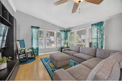 La Fiesta Way, Sacramento, CA 95828 - Photo 22