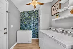 La Fiesta Way, Sacramento, CA 95828 - Photo 20