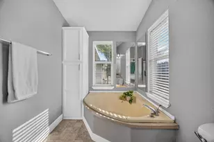 La Fiesta Way, Sacramento, CA 95828 - Photo 32