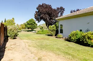 6643 Desert Springs, Chowchilla, CA 93610 - Photo 28
