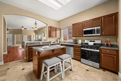 9636 Holly Creek Court, Elk Grove, CA 95757 - Photo 18