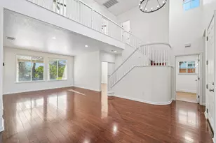 9604 Mainline Dr, Elk Grove, CA 95624 - Photo 12