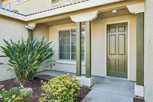 9604 Mainline Dr, Elk Grove, CA 95624 - Photo 2