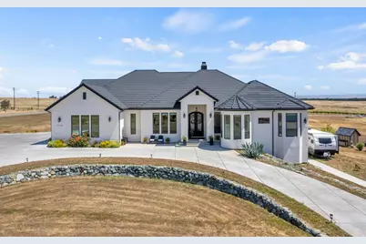 12201 Vineyard Hill Court, Elk Grove, CA 95624 - Photo 2