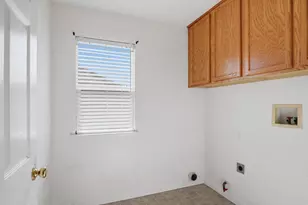 442 Olivine Ave, Lathrop, CA 95330 - Photo 20