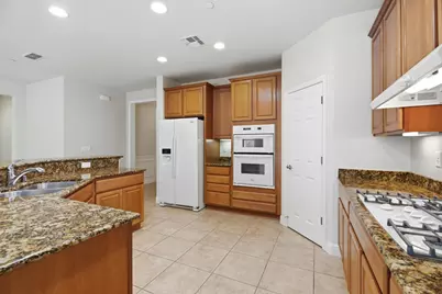 2492 Plumcreek Lane, Manteca, CA 95336 - Photo 10