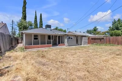 4941 Alcott Drive, Sacramento, CA 95820 - Photo 34