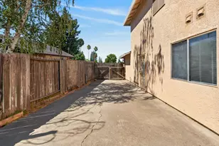 4210 Ardwell Way, Sacramento, CA 95823 - Photo 52