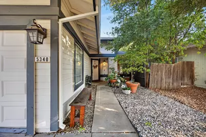 5340 Blue Sapphire Court, Elk Grove, CA 95758 - Photo 2