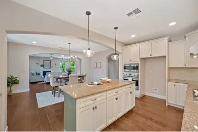 18 Triumph Court, Sacramento, CA 95831 - Photo 12