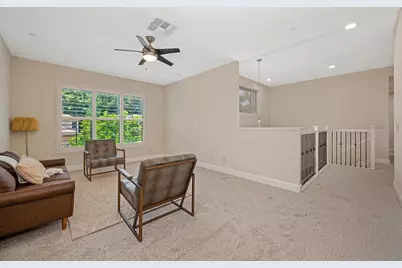 18 Triumph Court, Sacramento, CA 95831 - Photo 20