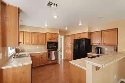 1530 Locust Drive, Tracy, CA 95376 - Photo 14