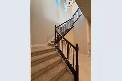 375 S Hot Springs Drive, Manteca, CA 95337 - Photo 2