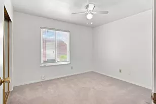 3746 W Benjamin Holt Dr, Stockton, CA 95219 - Photo 30