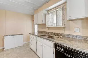Florin Rd, Sacramento, CA 95828 - Photo 18