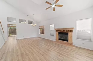 359 Seaton Dr, Folsom, CA 95630 - Photo 2