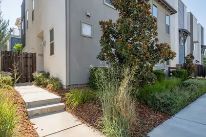 2633 3rd Street, Sacramento, CA 95818 - Photo 2
