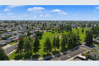 876 Placer Avenue, Manteca, CA 95336 - Photo 52