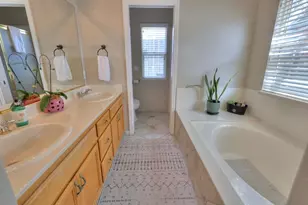 2586 Knobcone Ln, Lodi, CA 95242 - Photo 32