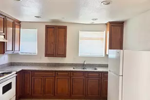 1802 S El Dorado St, Stockton, CA 95206 - Photo 16