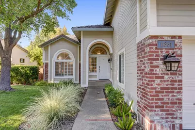 11861 Point Rock Way, Rancho Cordova, CA 95670 - Photo 2