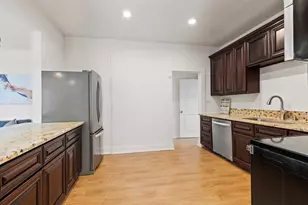 5200 20th Ave, Sacramento, CA 95820 - Photo 12