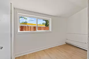 5200 20th Ave, Sacramento, CA 95820 - Photo 14