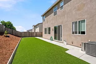 2051 Camden St, Hollister, CA 95023 - Photo 32