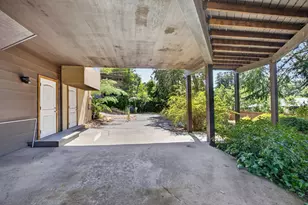 4520 S Land Park Dr, Sacramento, CA 95822 - Photo 34