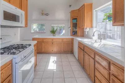 550 E 10th Street, Lincoln, CA 95648 - Photo 14