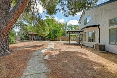 6431 Canyon Creek Way, Elk Grove, CA 95758 - Photo 52