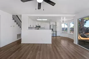 6431 Canyon Creek Way, Elk Grove, CA 95758 - Photo 14