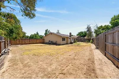 5645 Woodforest, Sacramento, CA 95842 - Photo 32