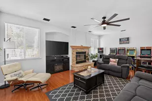 10236 Stathos Dr, Elk Grove, CA 95757 - Photo 16