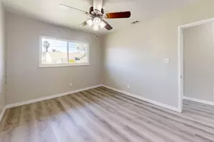 2034 Edwin Wy, Sacramento, CA 95825 - Photo 22