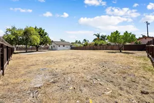 437 St Francis St, Stockton, CA 95206 - Photo 14