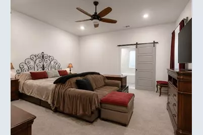 6388 E Fedora Avenue, Fresno, CA 93727 - Photo 26