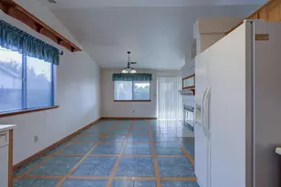 1025 Blue Bonnet Dr, Newman, CA 95360 - Photo 12