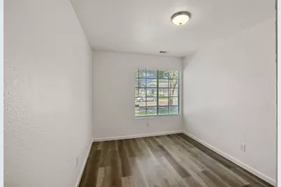 1504 Capitola Circle, Stockton, CA 95206 - Photo 8