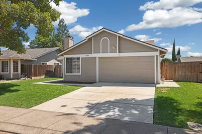 1504 Capitola Circle, Stockton, CA 95206 - Photo 2