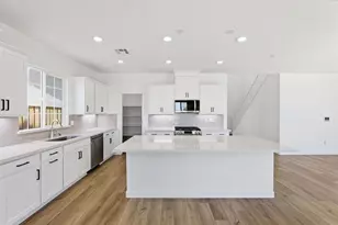 1424 Whitewater Wy, Lincoln, CA 95648 - Photo 2