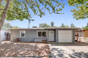 5510 71st St, Sacramento, CA 95820 - Photo 2