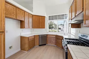 5416 Pearlstone Dr, Antelope, CA 95843 - Photo 6