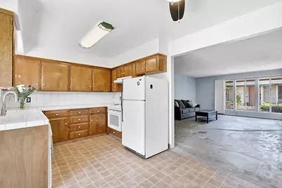 182 W Barstow Avenue #A, Fresno, CA 93704 - Photo 8