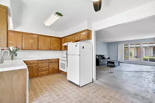 182 W Barstow Ave, Fresno, CA 93704 - Photo 8