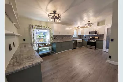 Bentley, Sacramento, CA 95823 - Photo 24